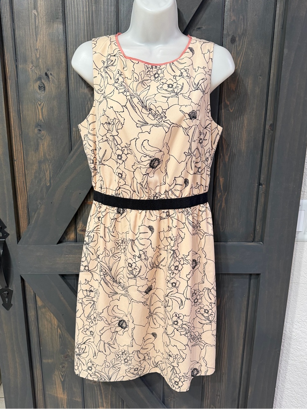 Ann Taylor LOFT Sleeveless Floral Print Peach Dress with Black Waistband Small